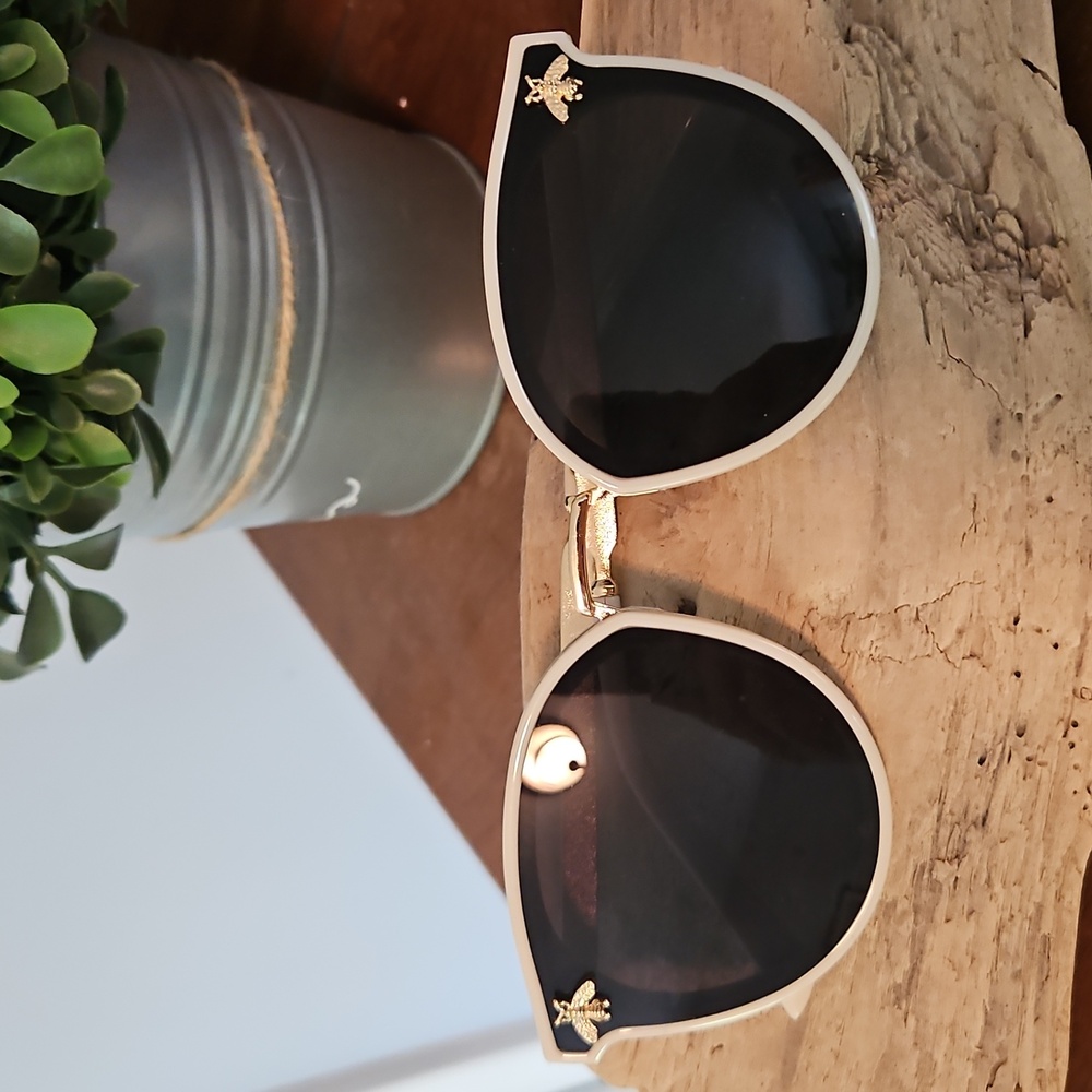Bumble Bee Sunglasses